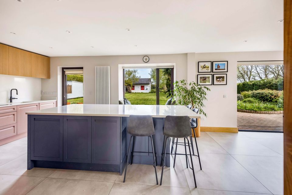 Kitchen island at Cragroe